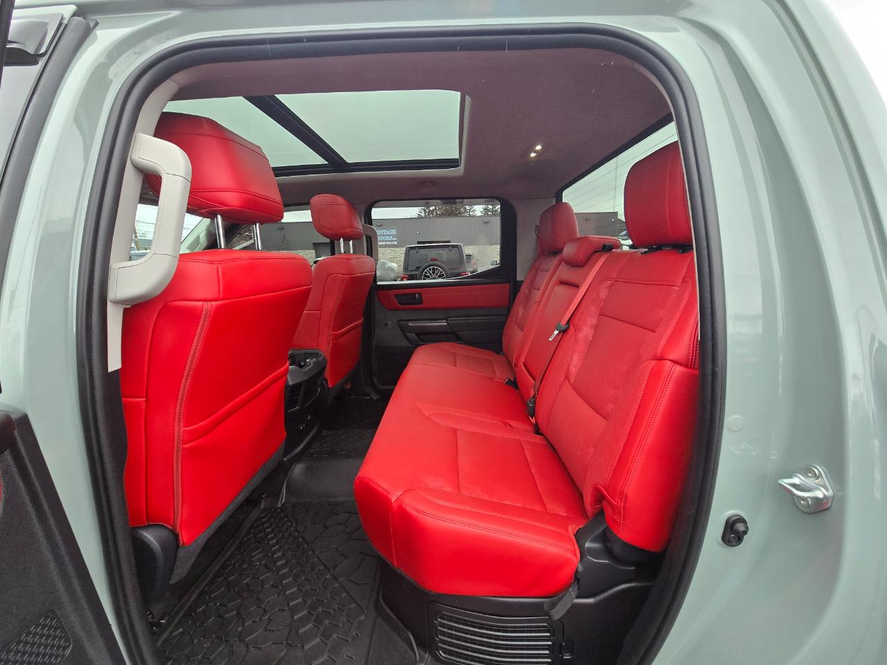 Toyota Tundra 4WD  2022