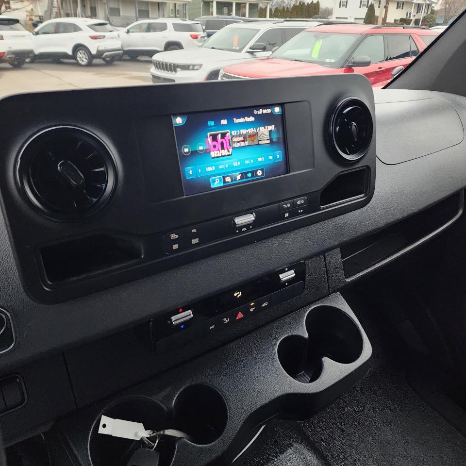 Mercedes-Benz Sprinter Van  2020