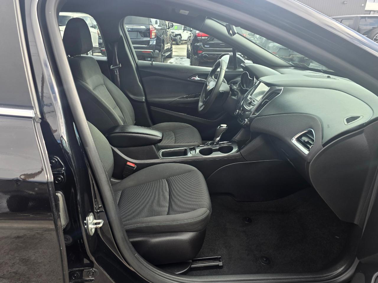 Chevrolet Cruze 4dr Sdn Auto LT 2016