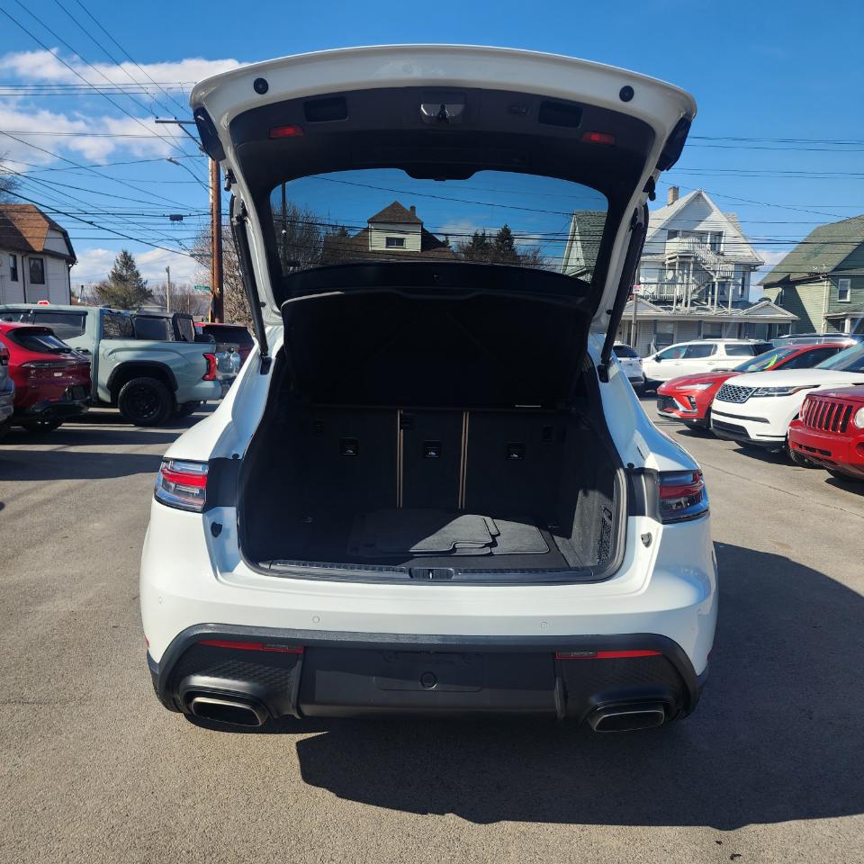 Porsche Macan AWD 2025