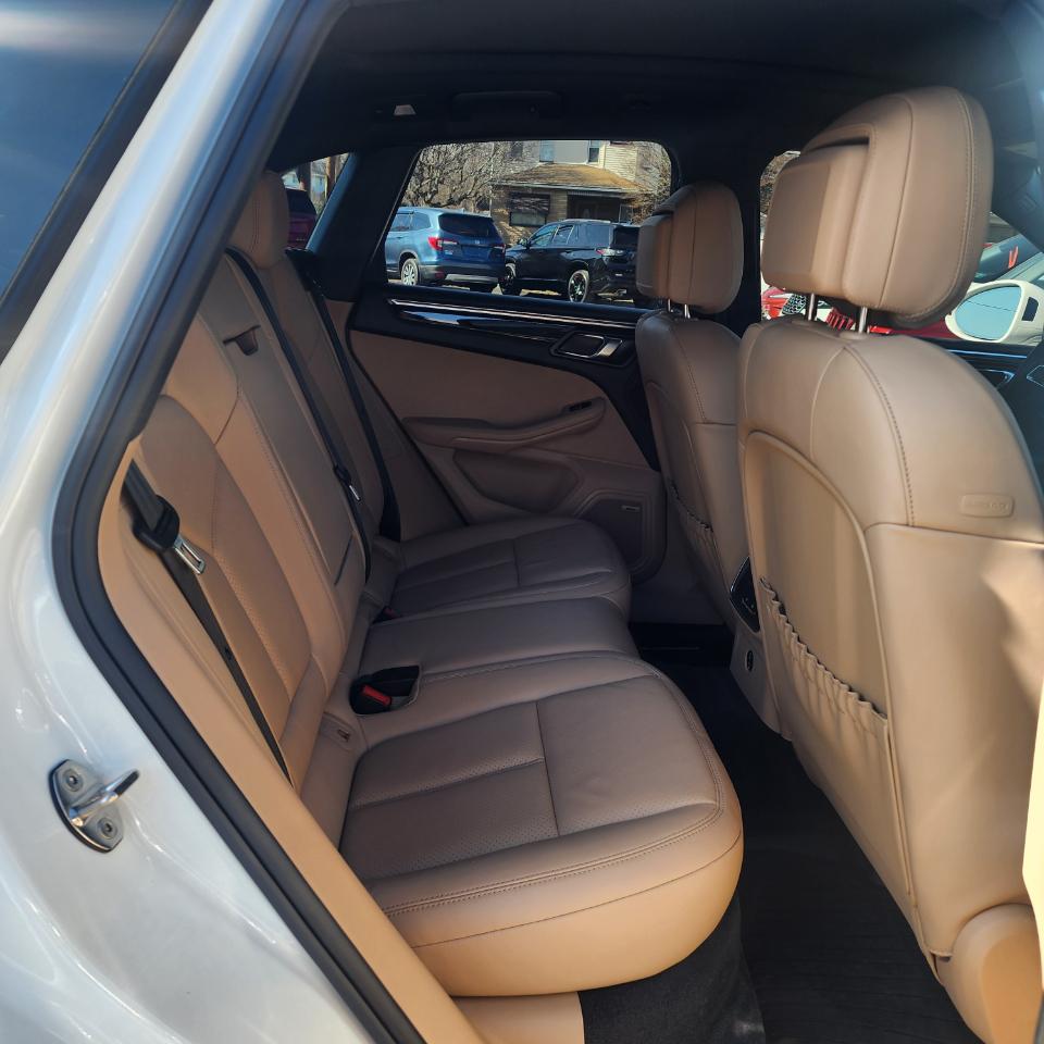 Porsche Macan AWD 2025