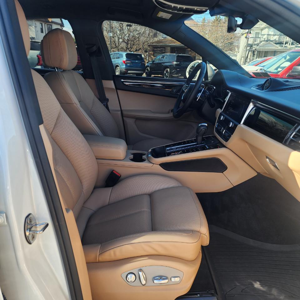 Porsche Macan AWD 2025