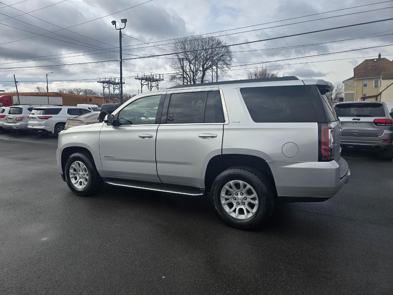 GMC Yukon 4WD 4dr SLE 2016