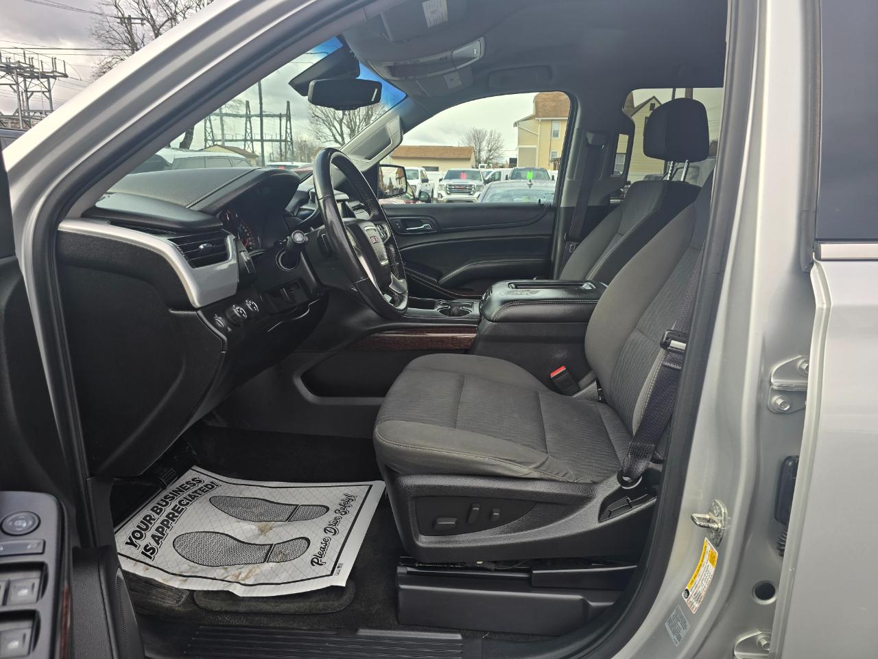 GMC Yukon 4WD 4dr SLE 2016