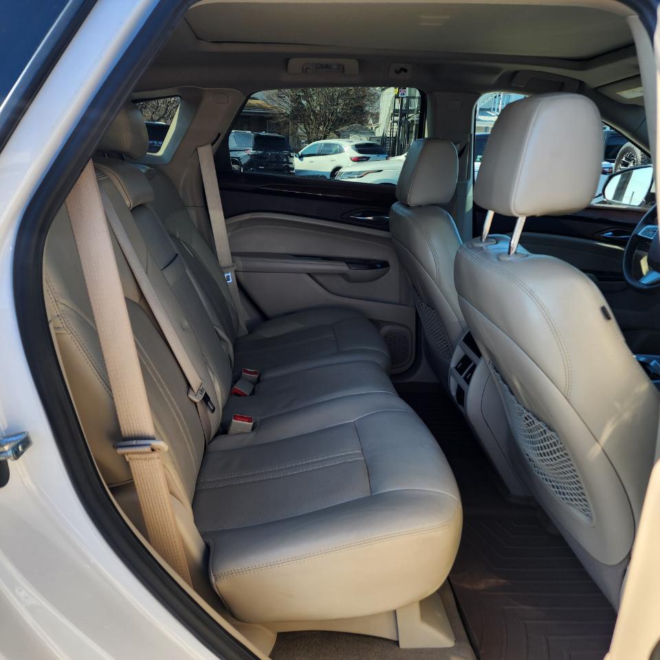 Cadillac SRX AWD 4dr Performance Collection 2012