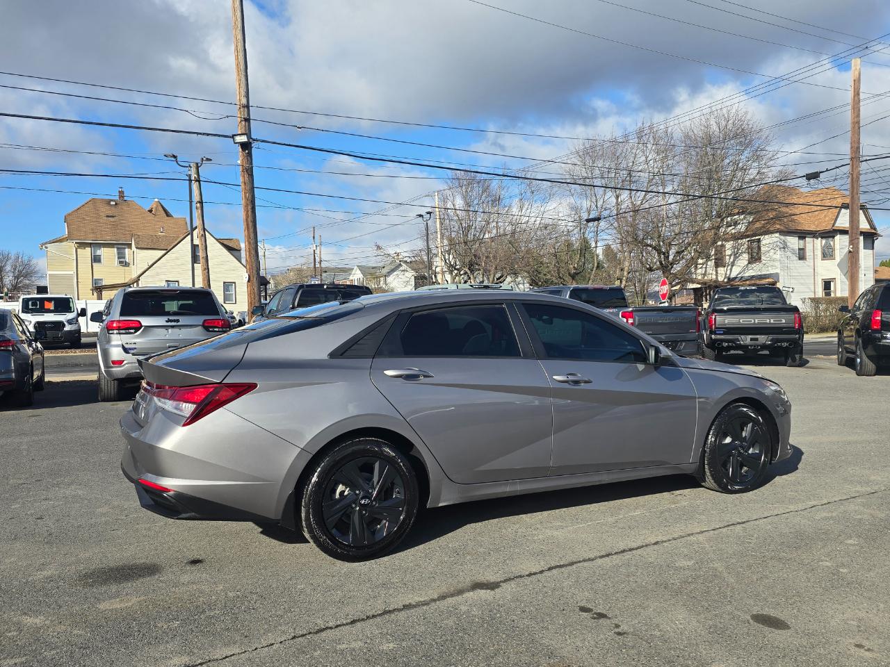 Hyundai Elantra SEL 2022