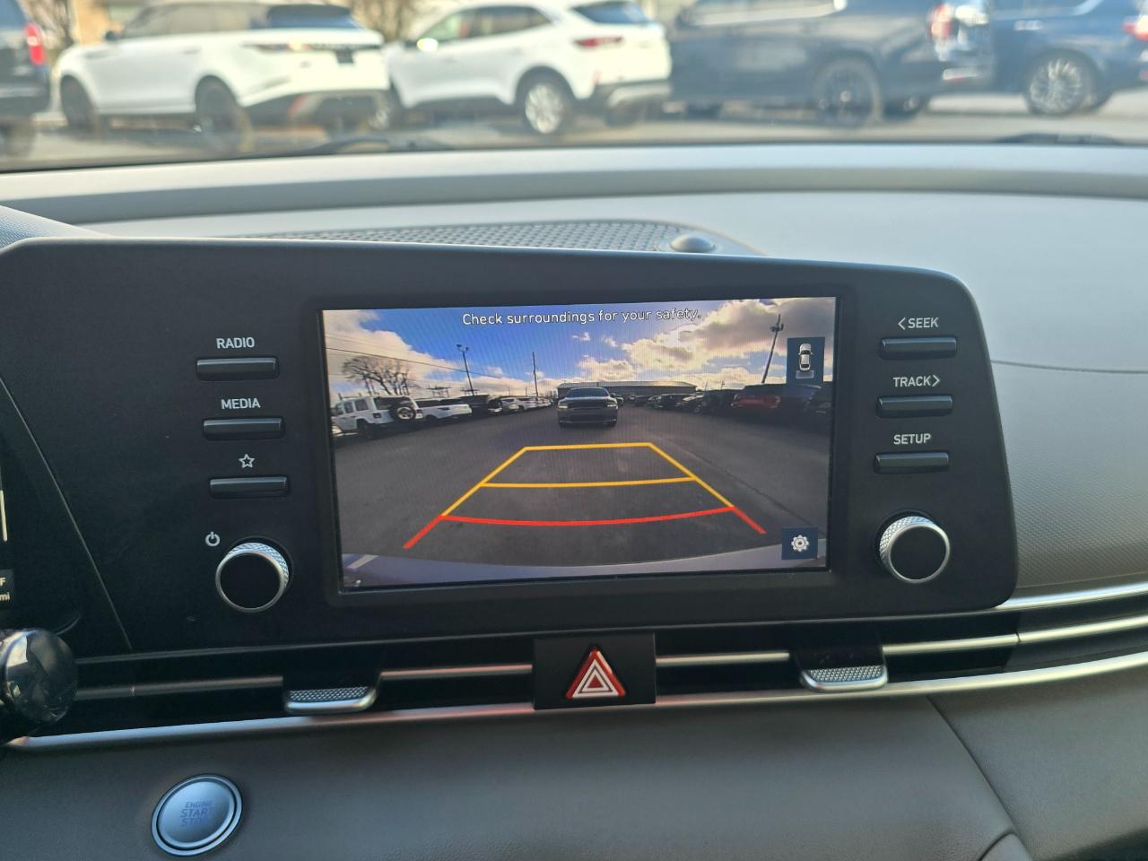 Hyundai Elantra SEL 2022