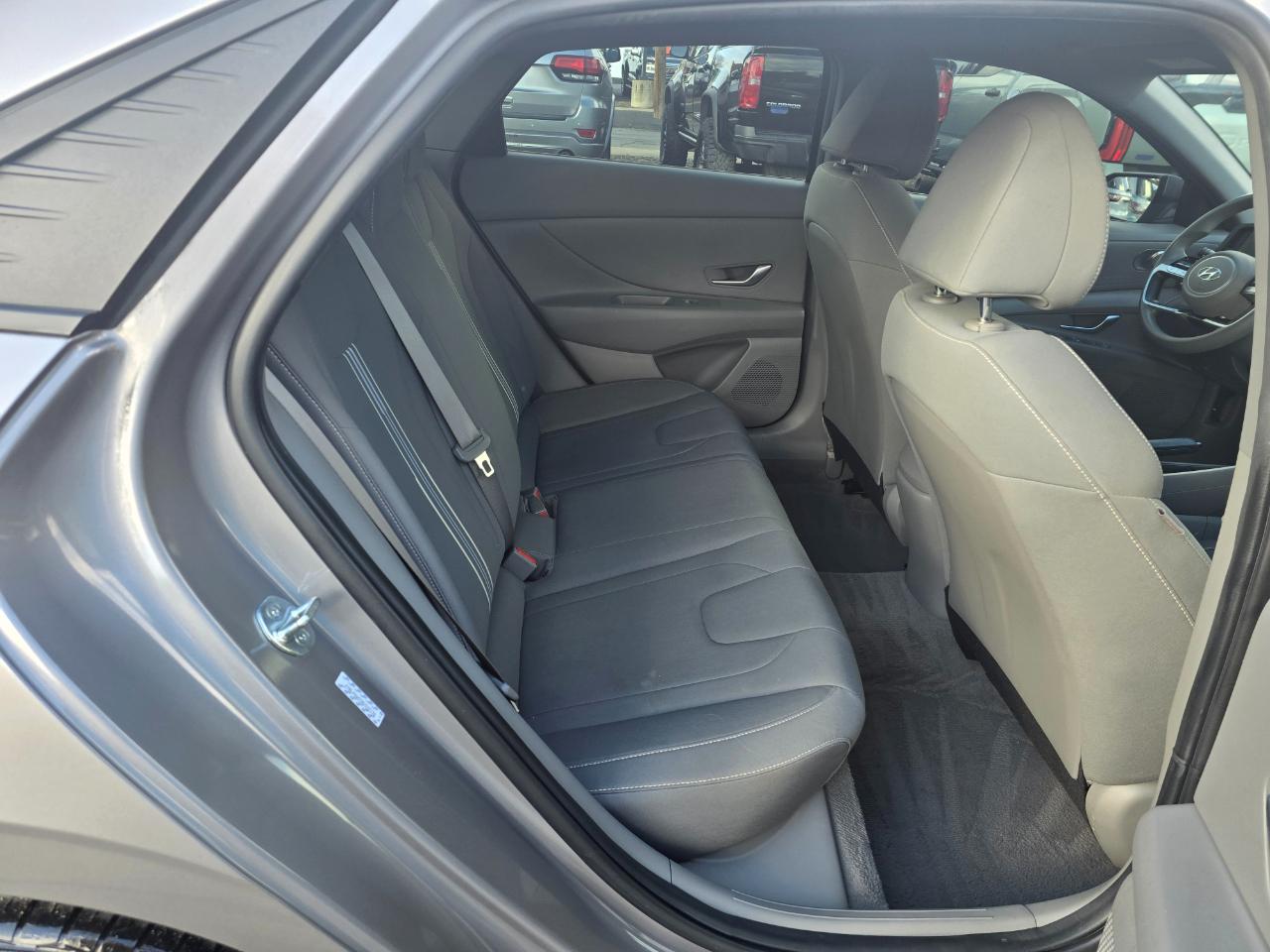 Hyundai Elantra SEL 2022