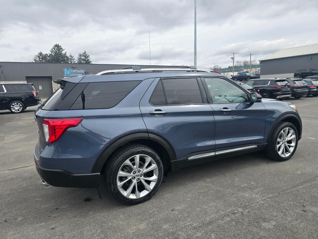 Ford Explorer Platinum 4WD 2021