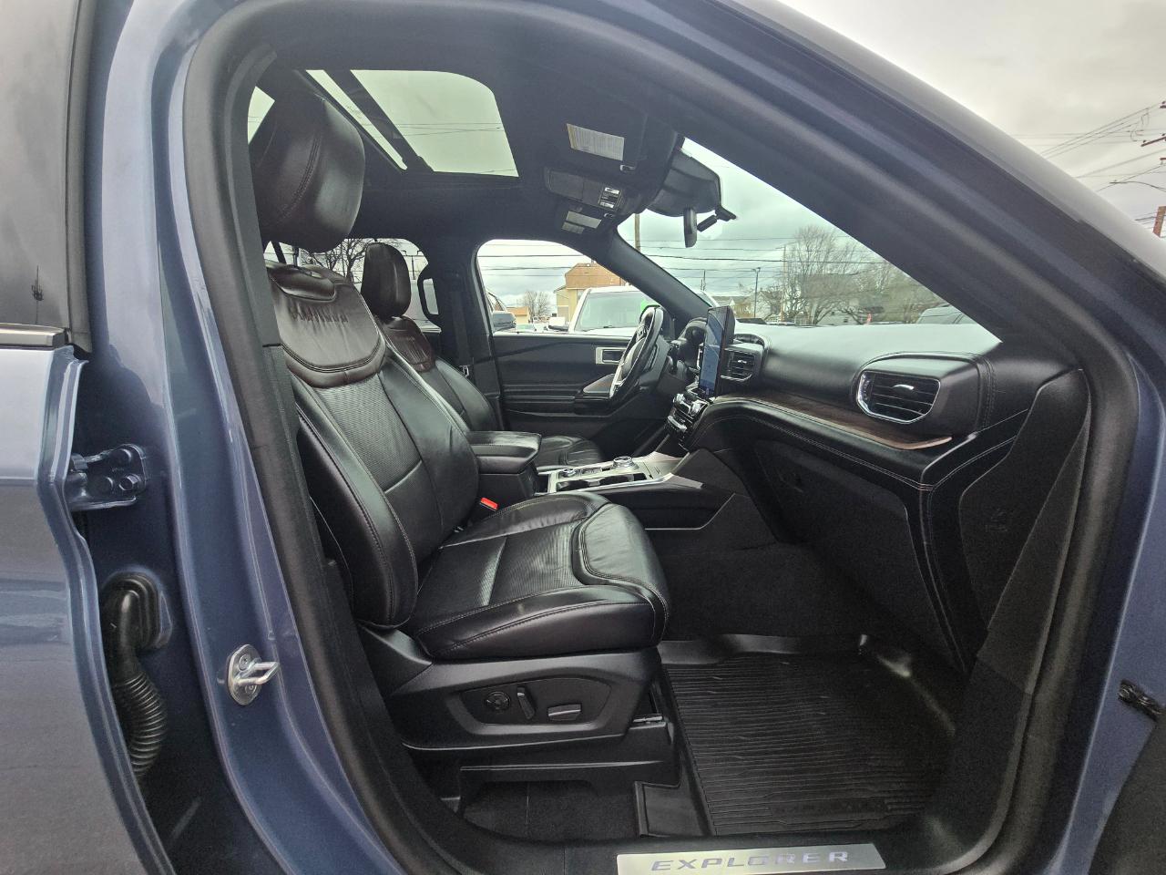 Ford Explorer Platinum 4WD 2021