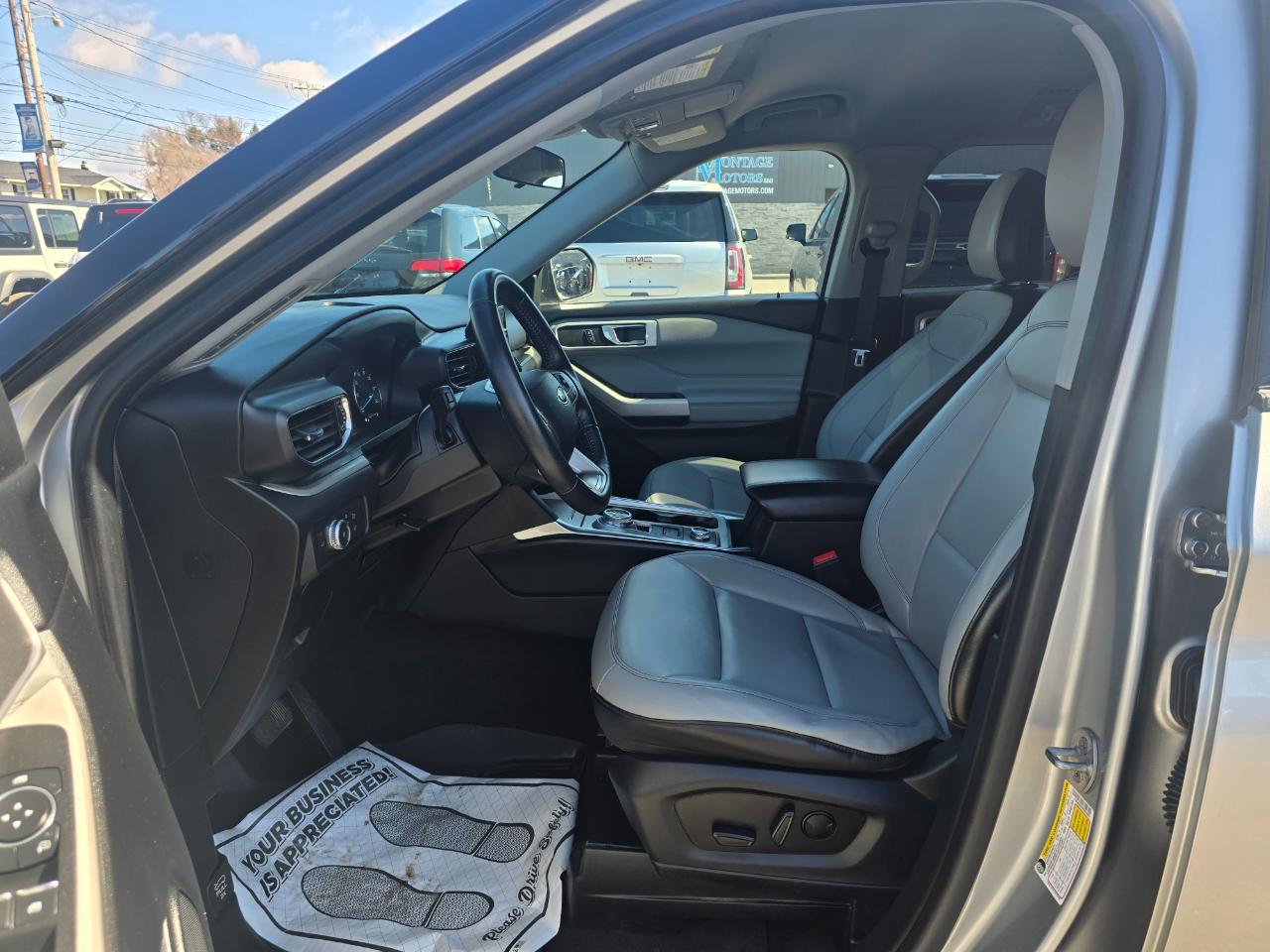 Ford Explorer XLT 4WD 2021