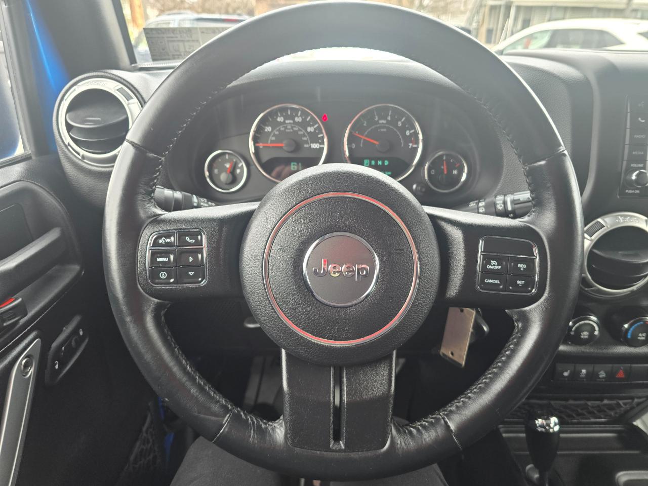 Jeep Wrangler Unlimited 4WD 4dr Sahara 2016