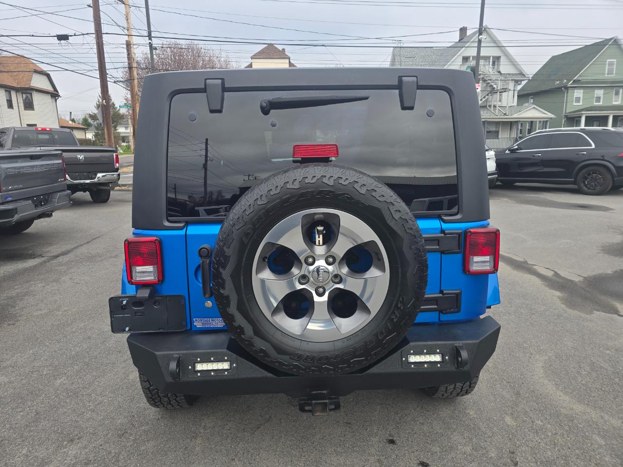 Jeep Wrangler Unlimited 4WD 4dr Sahara 2016