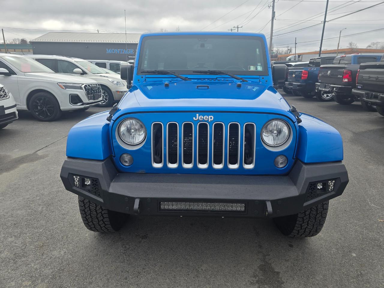 Jeep Wrangler Unlimited 4WD 4dr Sahara 2016