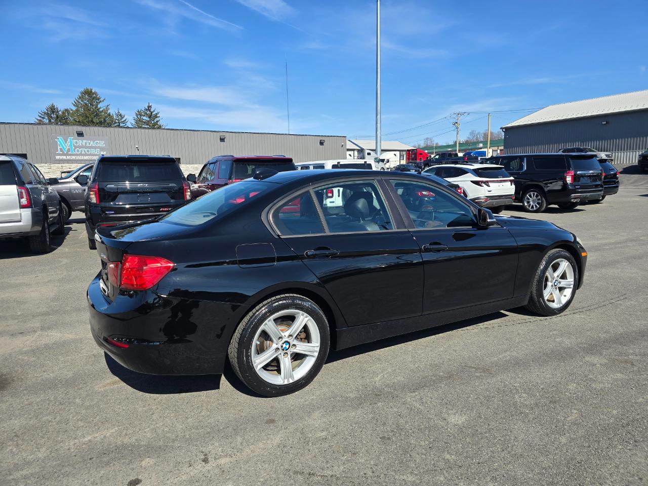 BMW 3 Series 4dr Sdn 328i xDrive AWD 2014