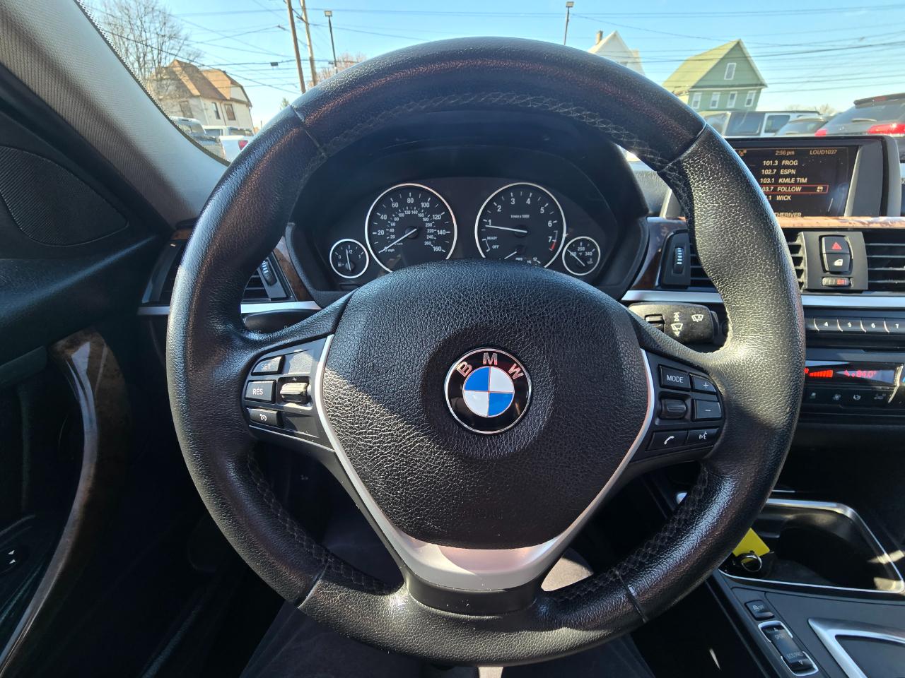 BMW 3 Series 4dr Sdn 328i xDrive AWD 2014