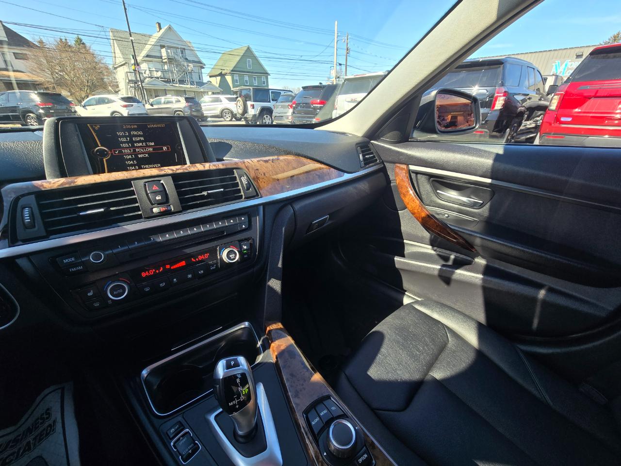 BMW 3 Series 4dr Sdn 328i xDrive AWD 2014