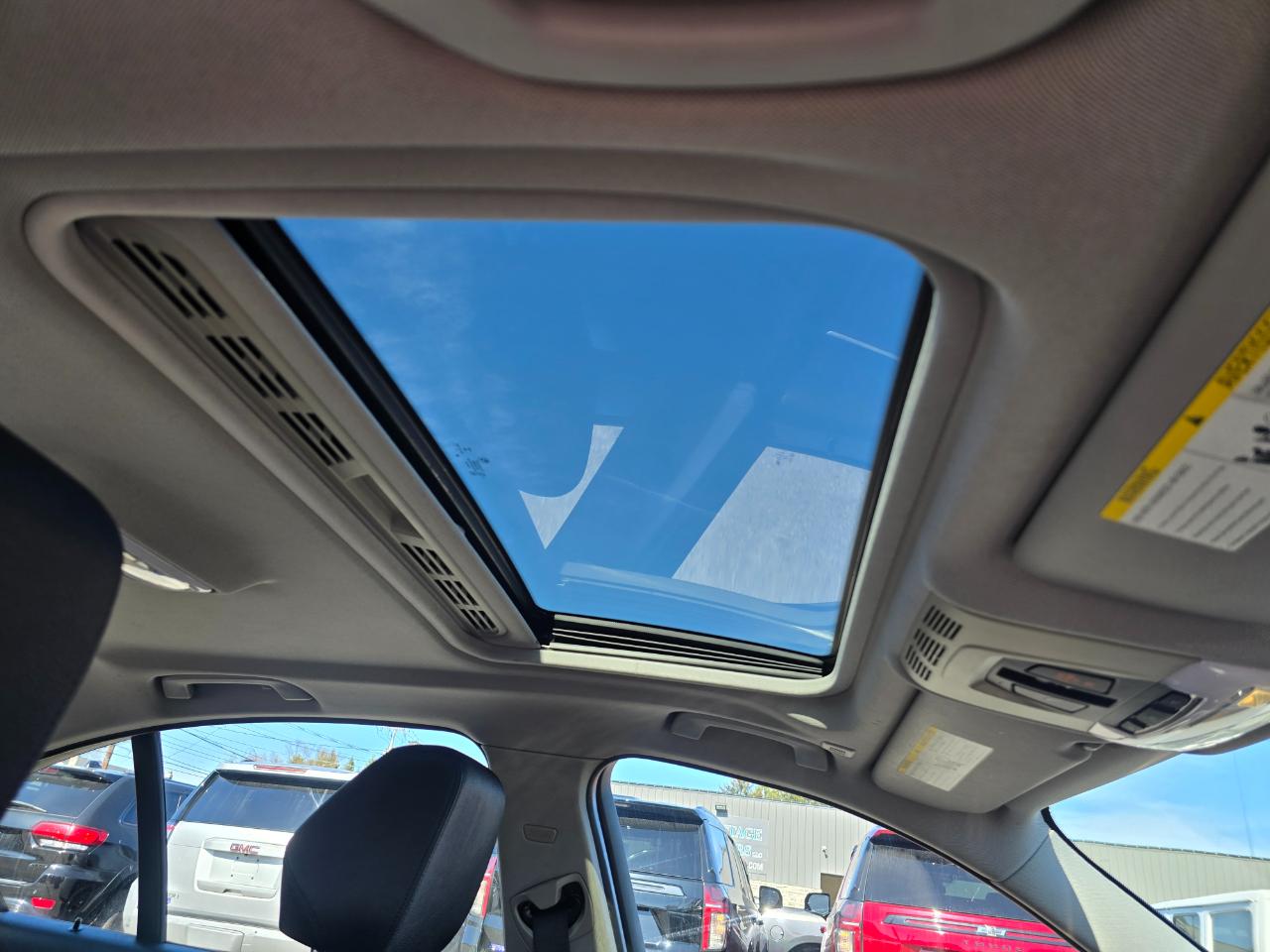 BMW 3 Series 4dr Sdn 328i xDrive AWD 2014