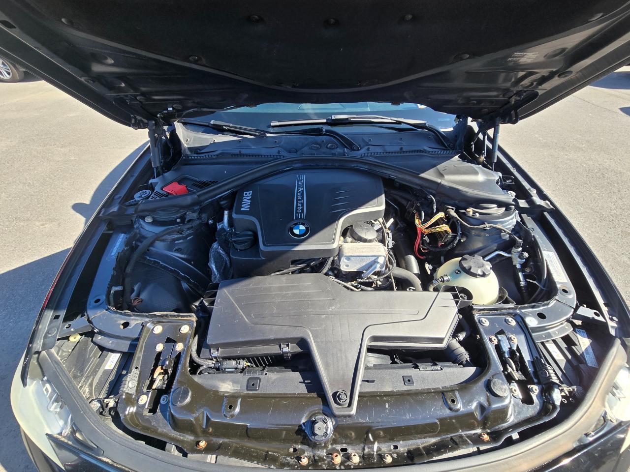 BMW 3 Series 4dr Sdn 328i xDrive AWD 2014