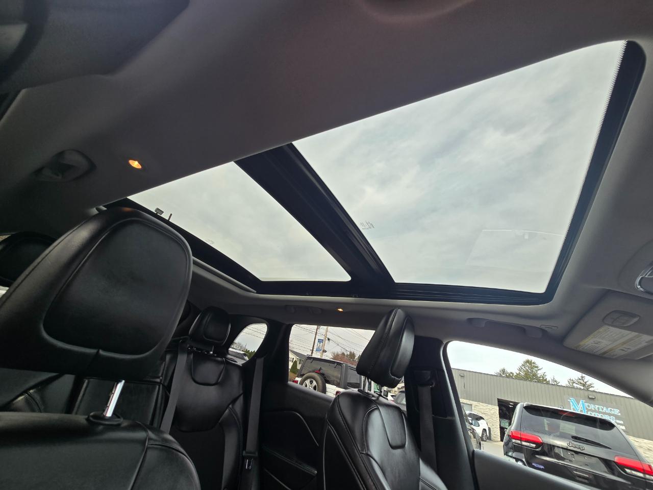 Jeep Cherokee Latitude Plus 4x4 2019