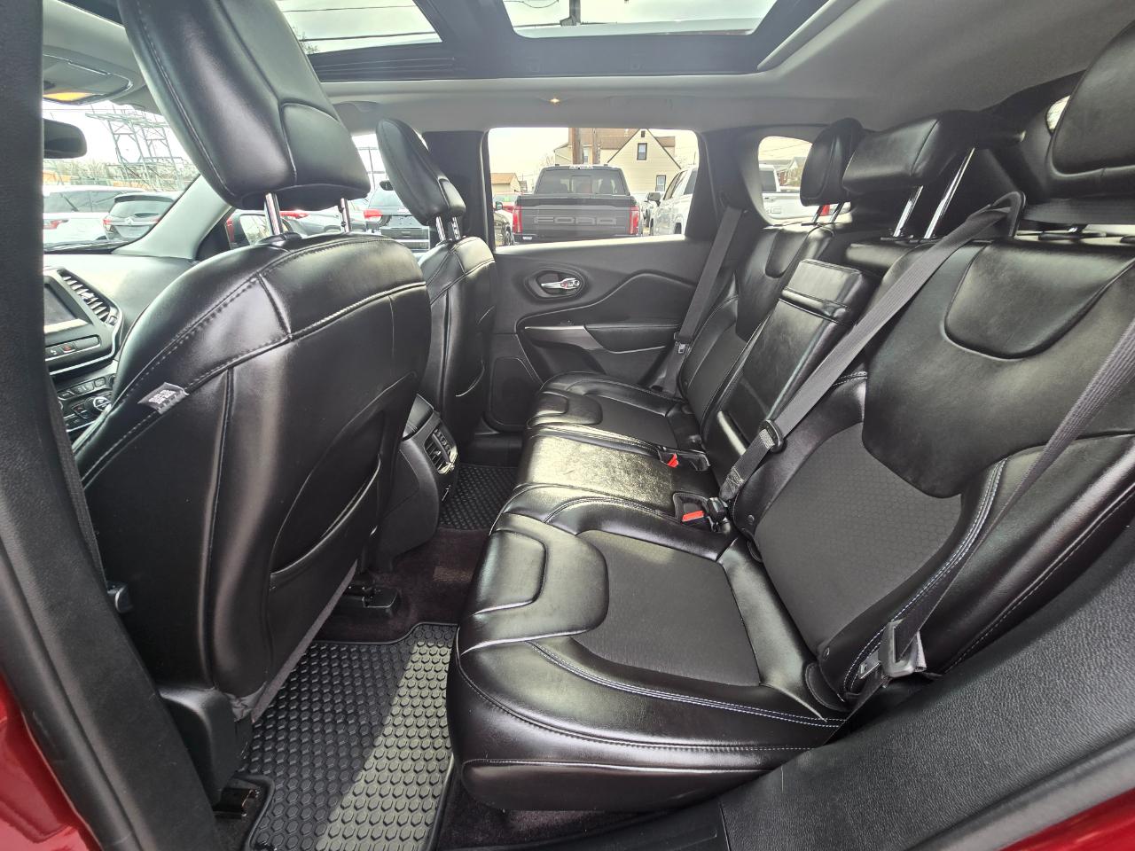 Jeep Cherokee Latitude Plus 4x4 2019