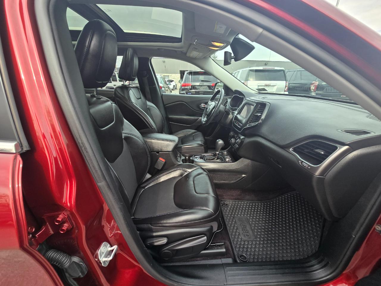 Jeep Cherokee Latitude Plus 4x4 2019