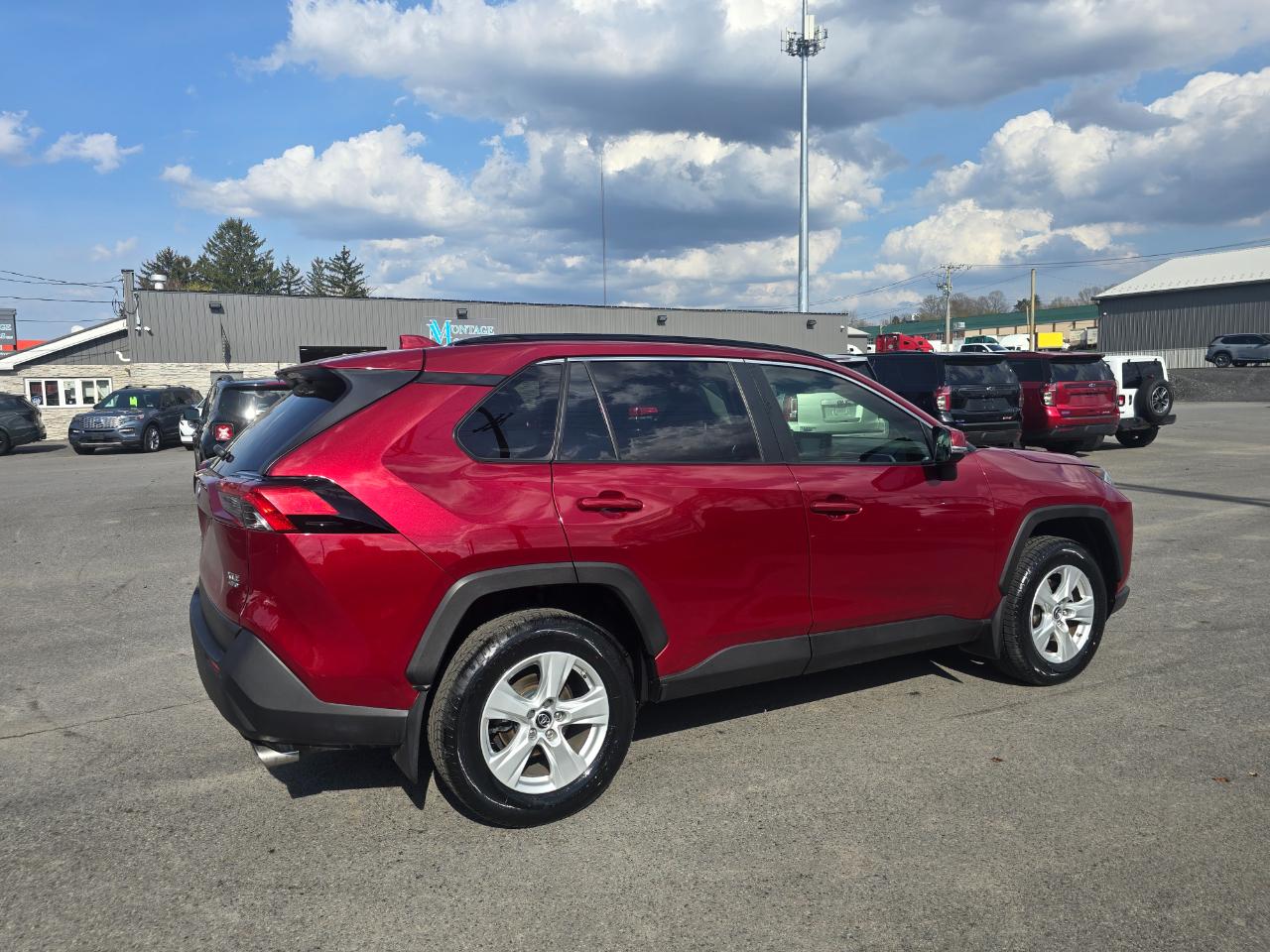 Toyota RAV4 XLE AWD 2019