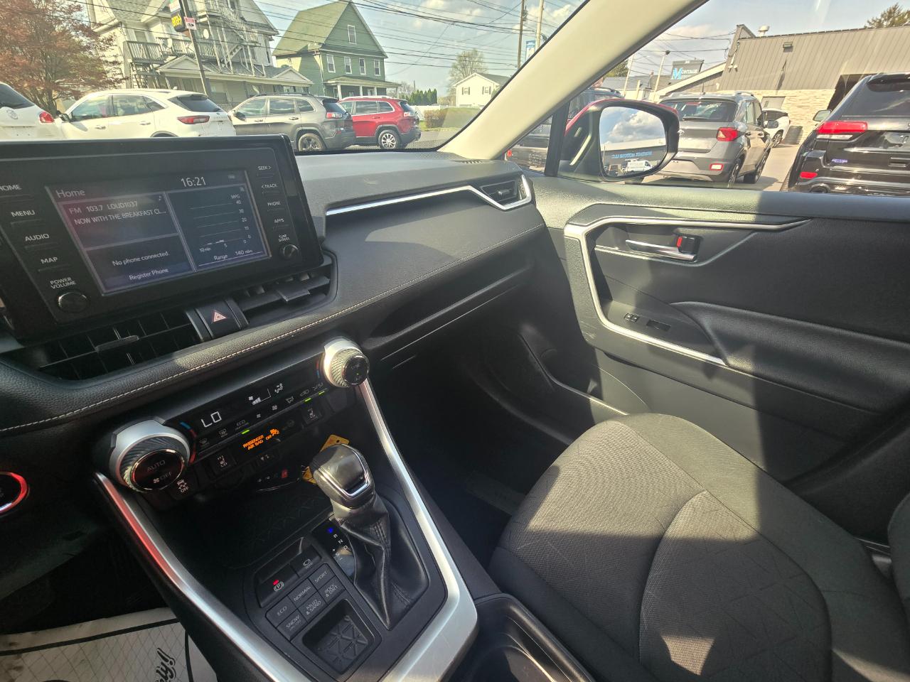 Toyota RAV4 XLE AWD 2019