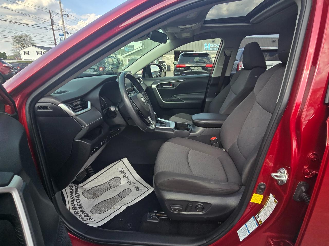 Toyota RAV4 XLE AWD 2019