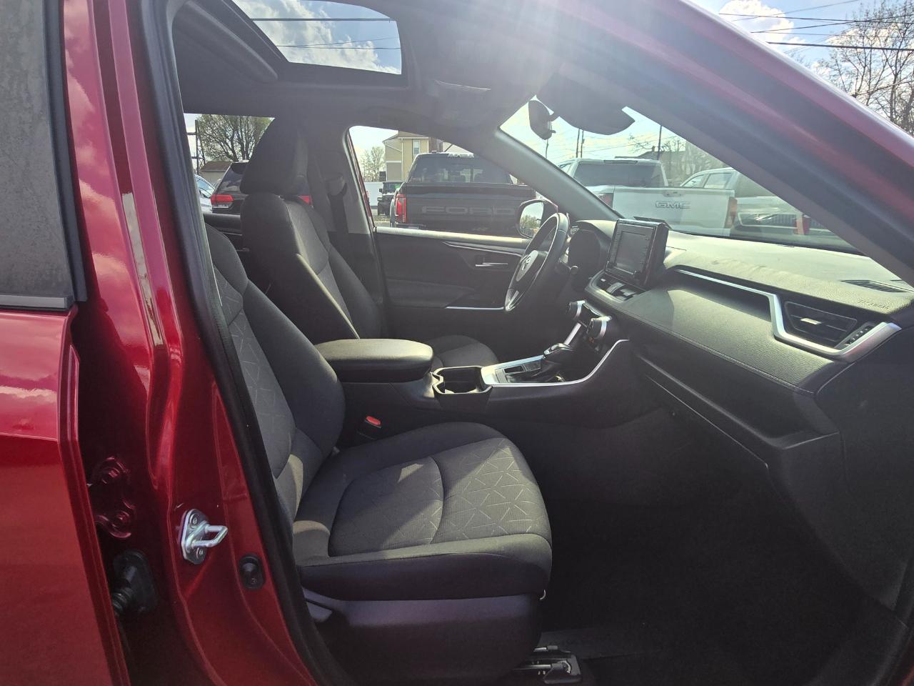 Toyota RAV4 XLE AWD 2019