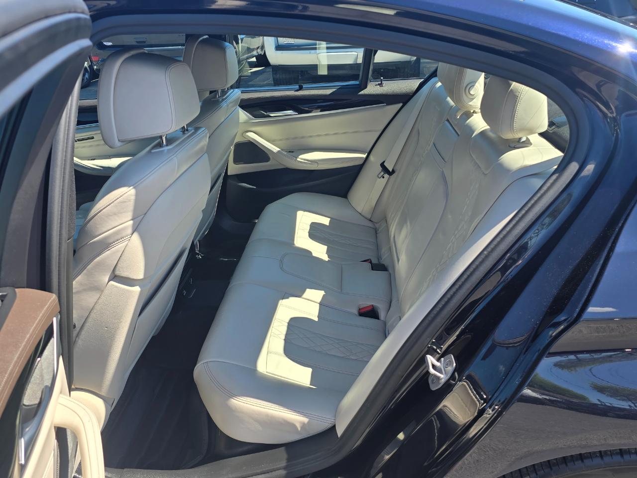 BMW 5 Series M550i xDrive Sedan 2018