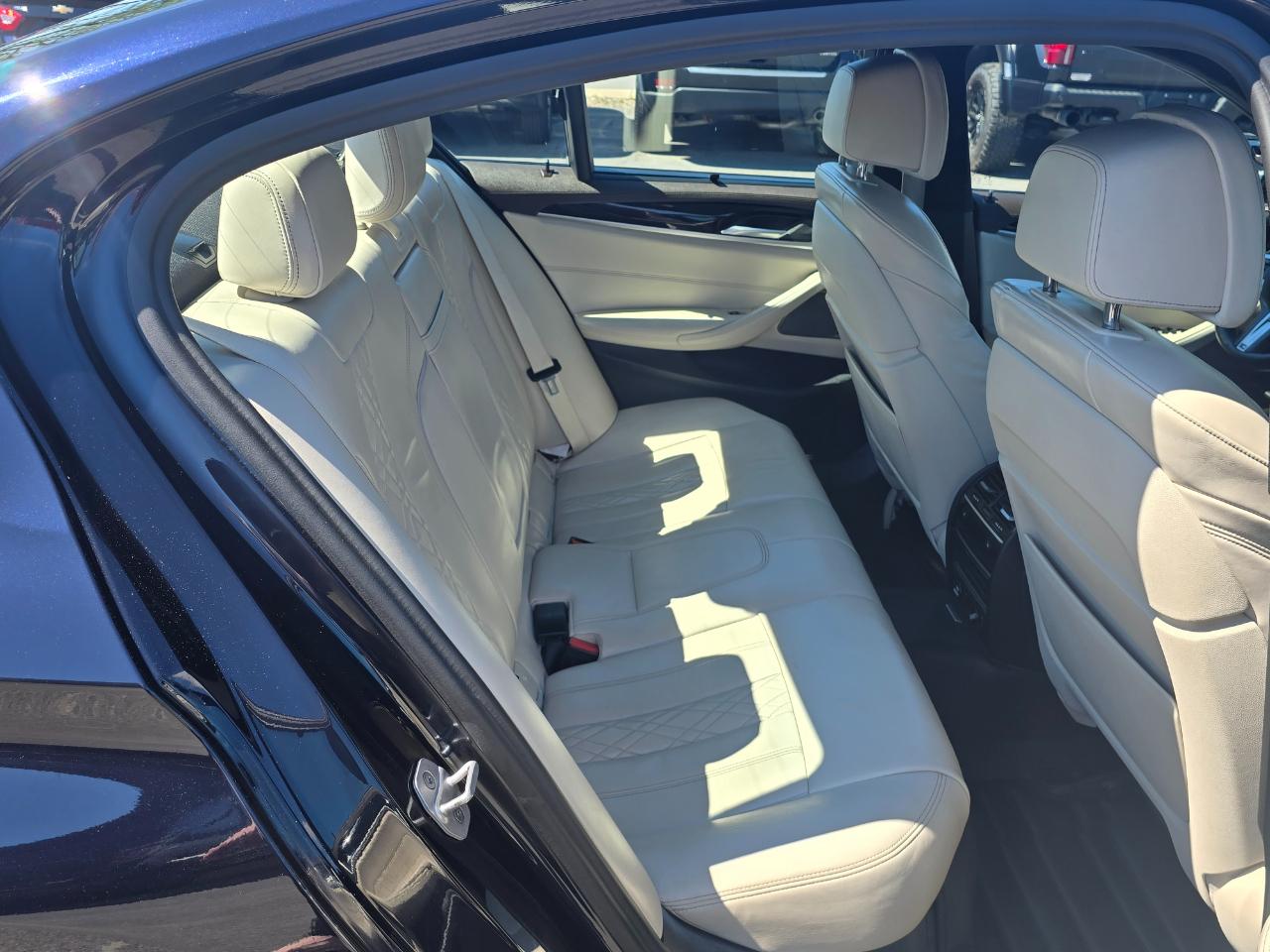 BMW 5 Series M550i xDrive Sedan 2018