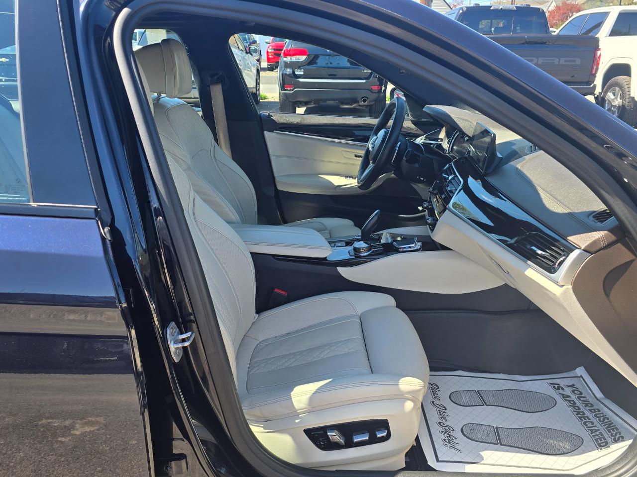 BMW 5 Series M550i xDrive Sedan 2018