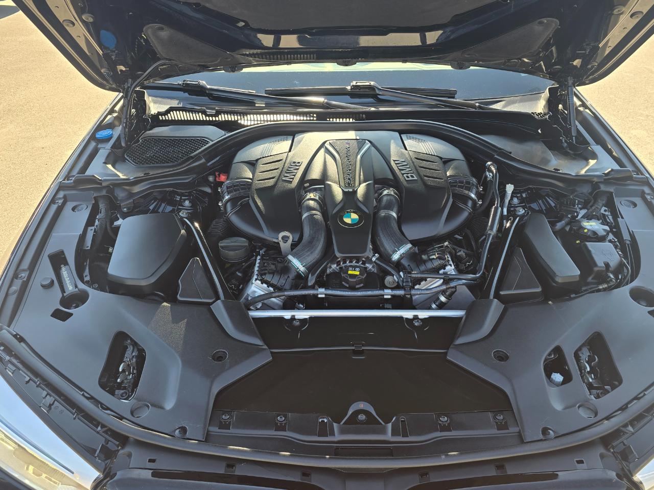 BMW 5 Series M550i xDrive Sedan 2018