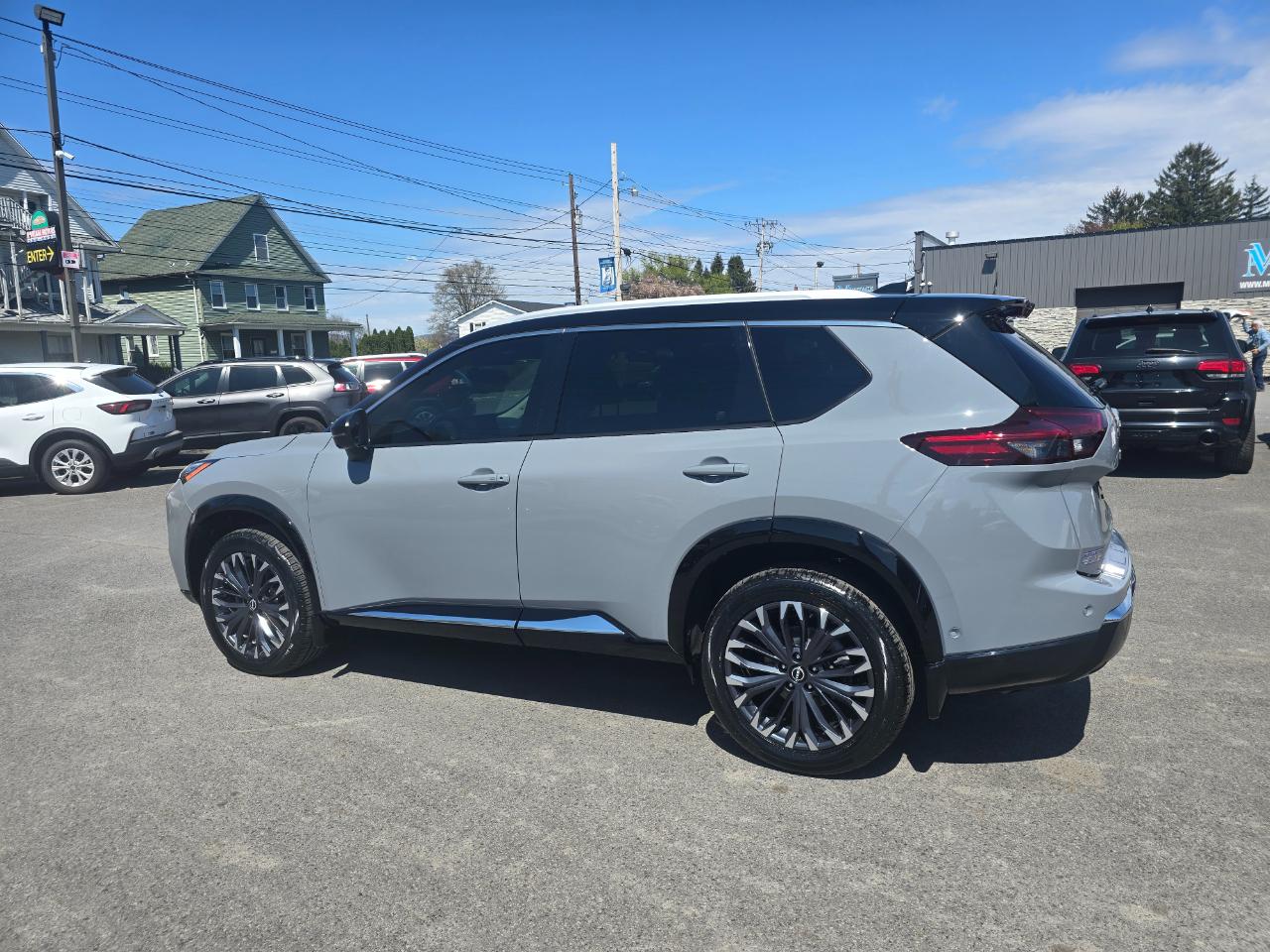 Nissan Rogue AWD Platinum 2024