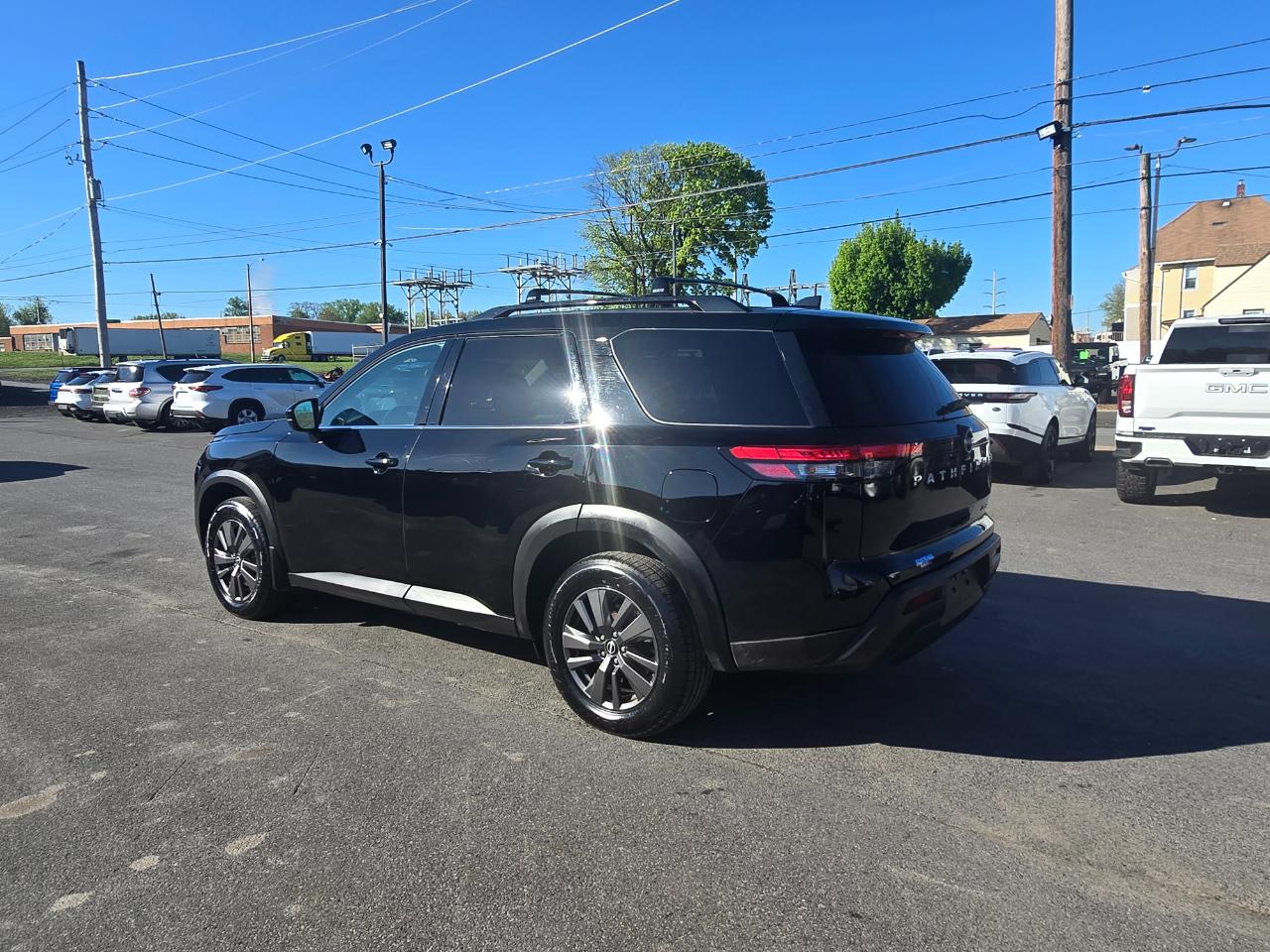 Nissan Pathfinder SV 4WD 2022