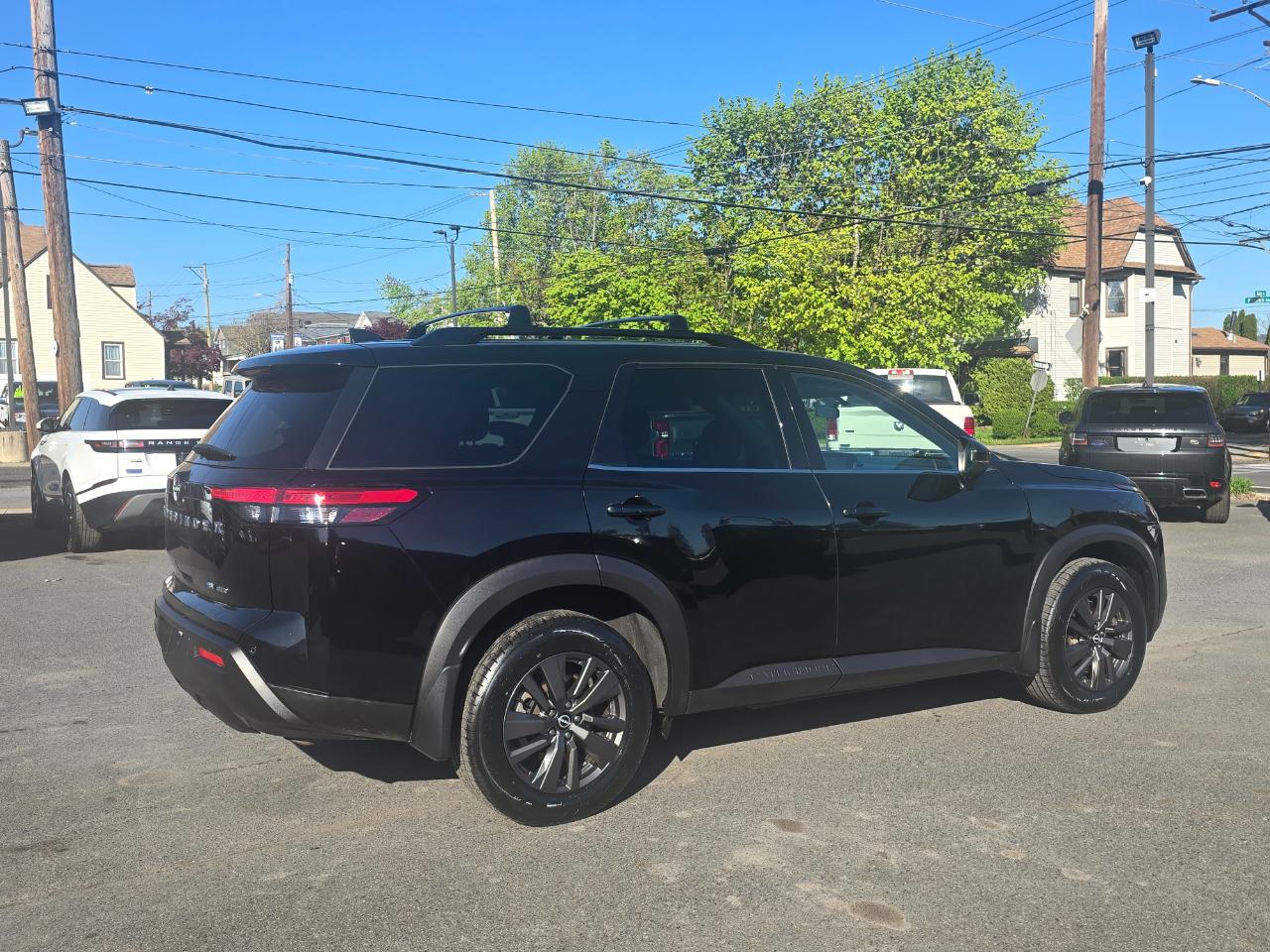 Nissan Pathfinder SV 4WD 2022