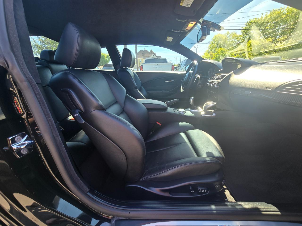 BMW 6 Series 2dr Cpe M6 2007