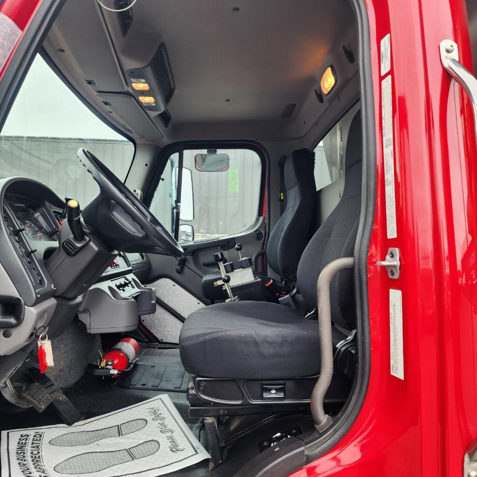 Freightliner 108SD  2014