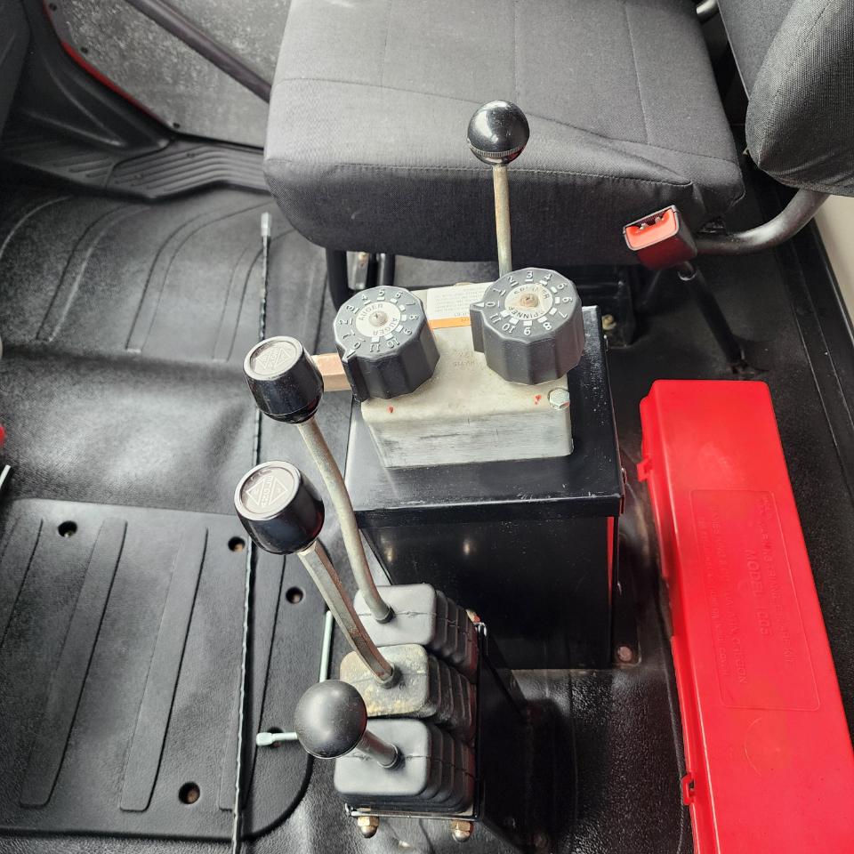 Freightliner 108SD  2014