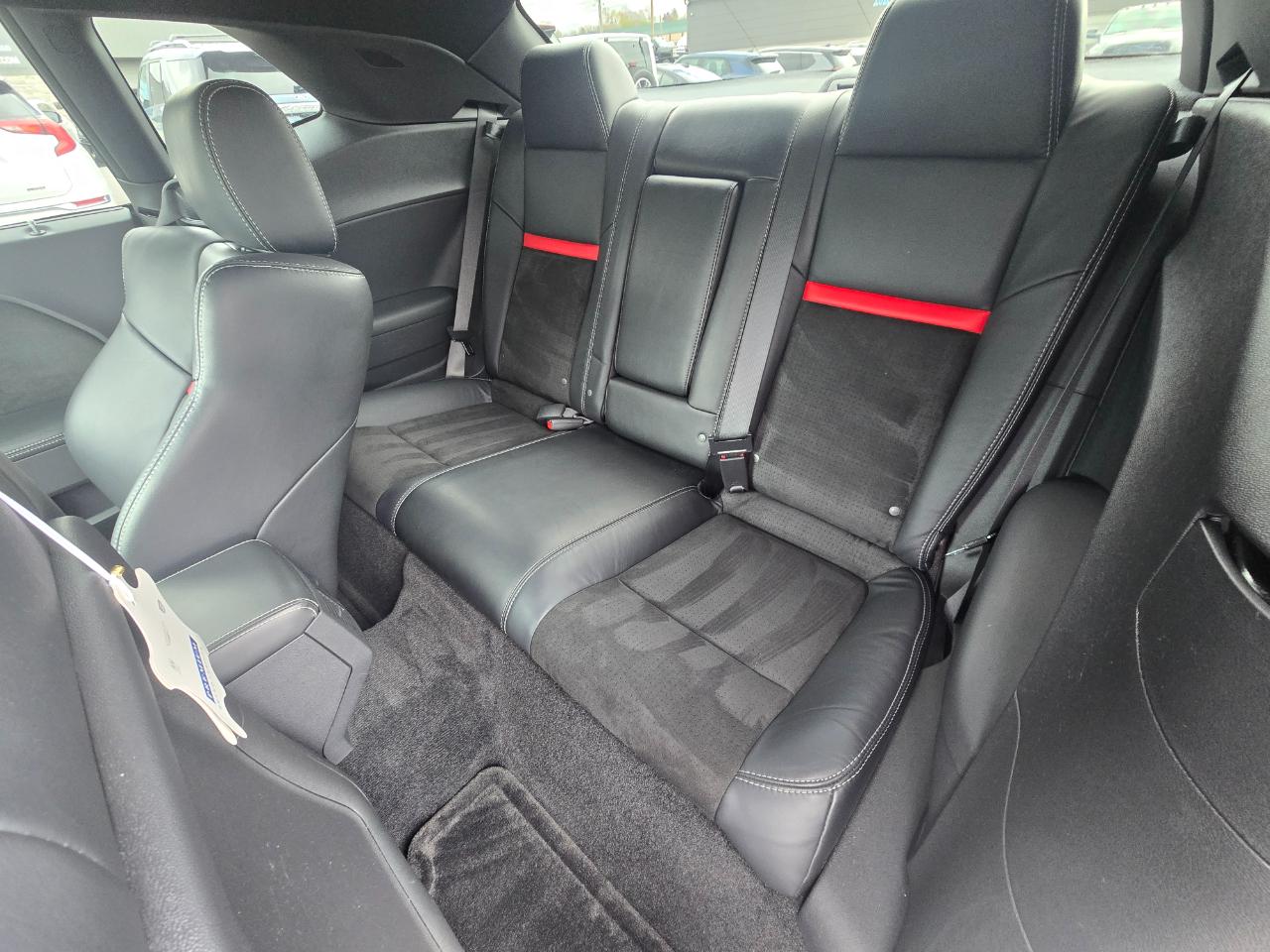 Dodge Challenger 2dr Cpe SRT8 2009