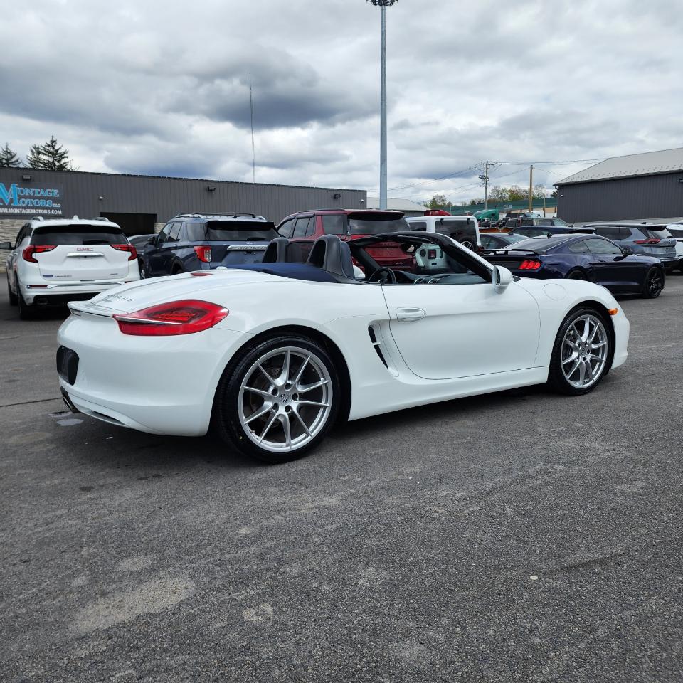 Porsche Boxster 2dr Roadster 2013