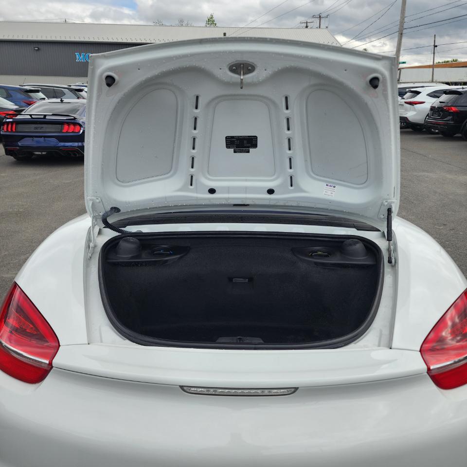 Porsche Boxster 2dr Roadster 2013