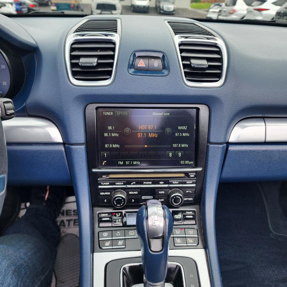 Porsche Boxster 2dr Roadster 2013