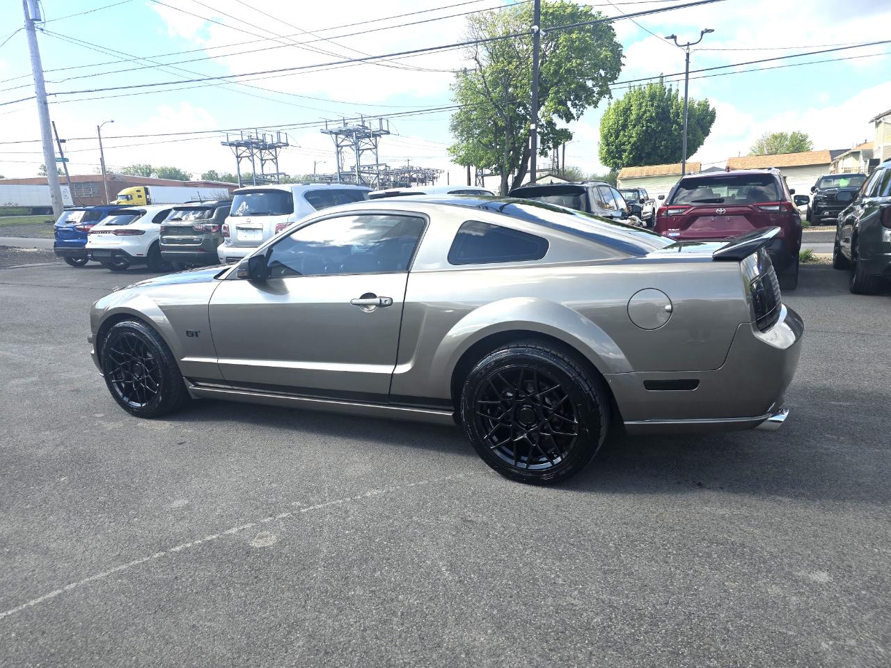 Ford Mustang 2dr Cpe GT Deluxe 2005