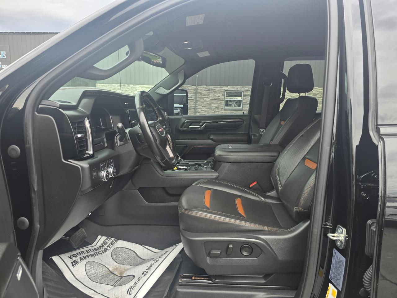 GMC Sierra 3500HD  2024