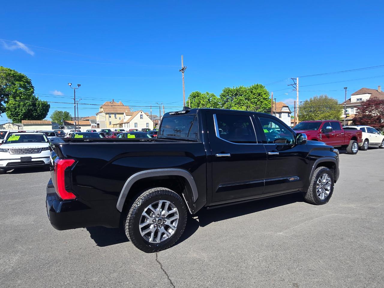 Toyota Tundra 4WD  2024