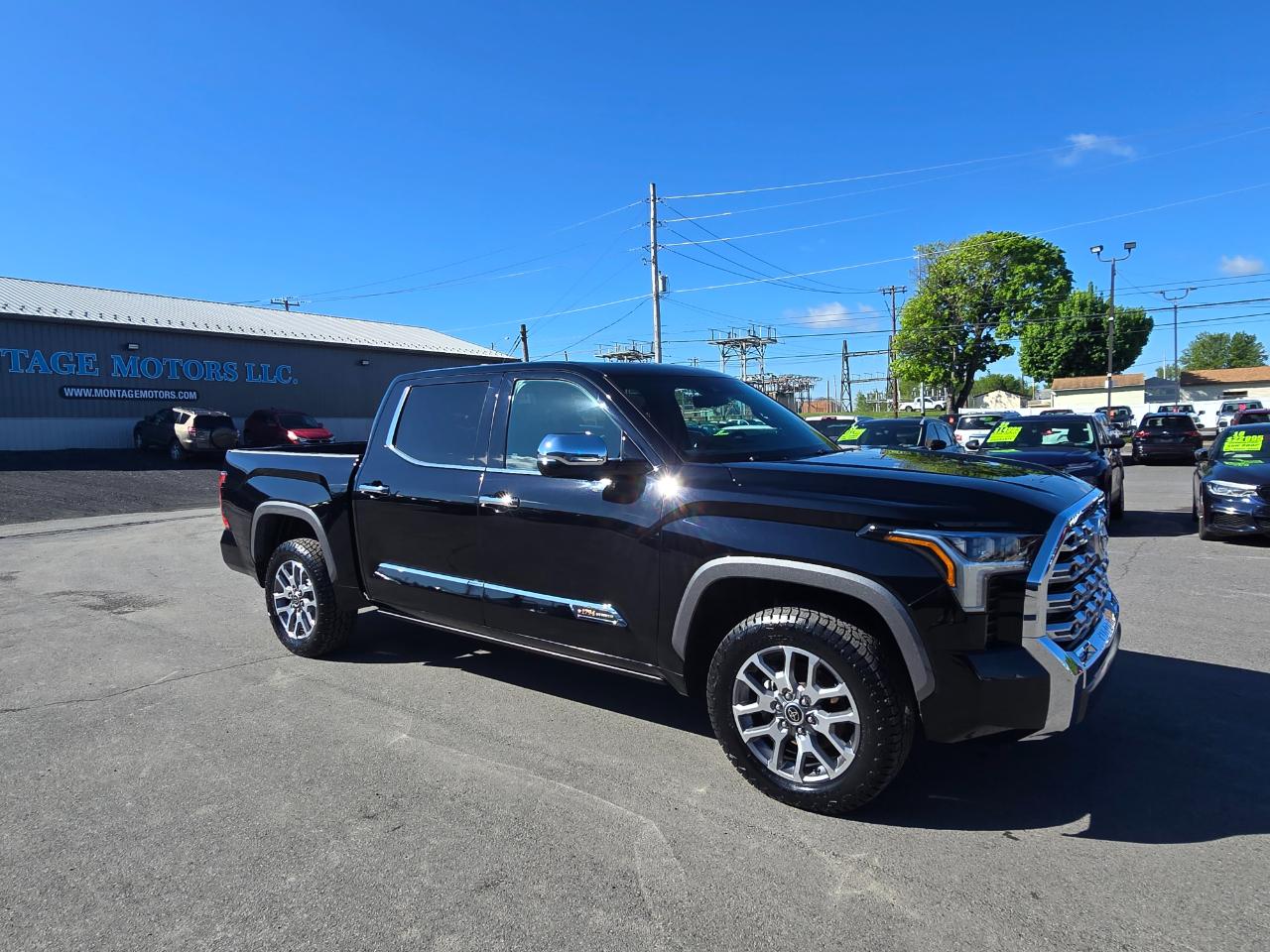 Toyota Tundra 4WD  2024