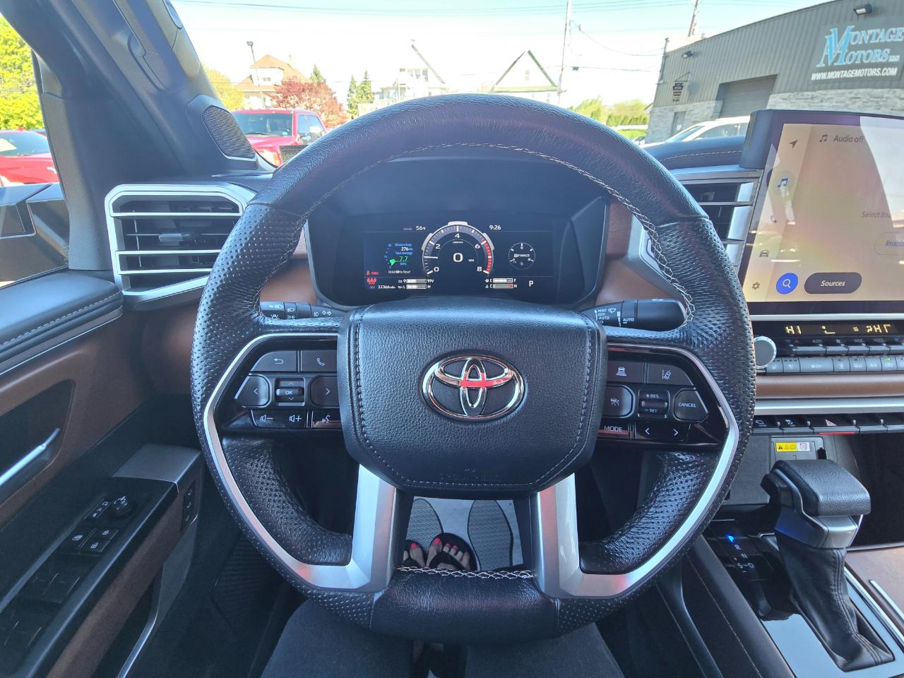 Toyota Tundra 4WD  2024
