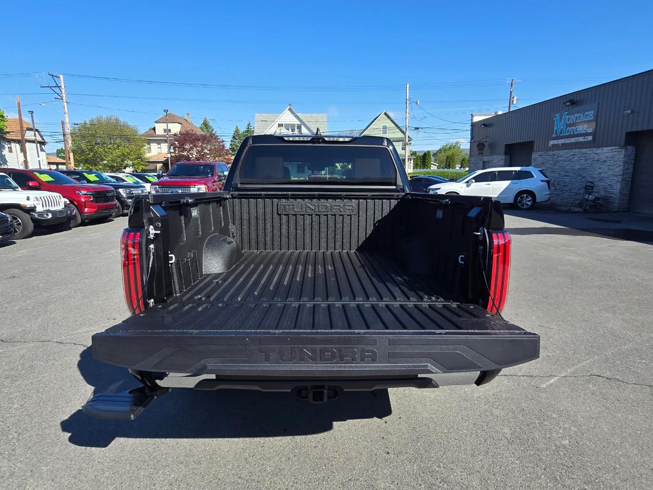 Toyota Tundra 4WD  2024